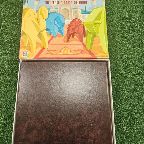Vintage Parcheesi Classic Game India Board Game 2001-Out Of Print Animal Edition - Picture 3 of 7